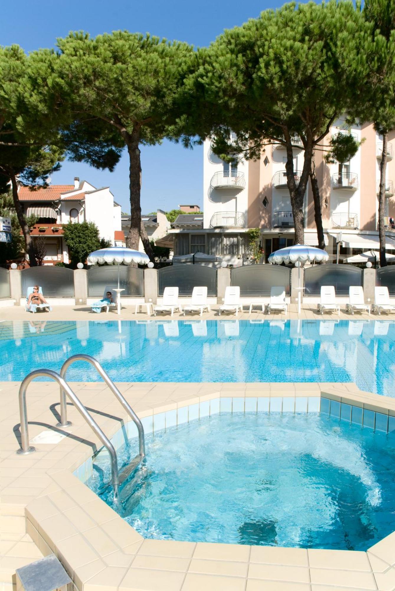 Residence Quadrifoglio Cervia Exterior foto