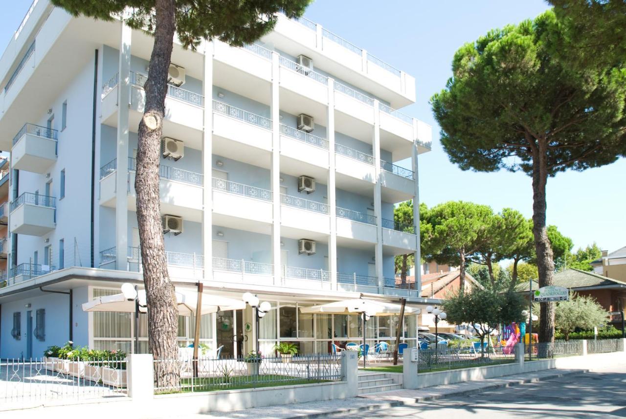 Residence Quadrifoglio Cervia Exterior foto