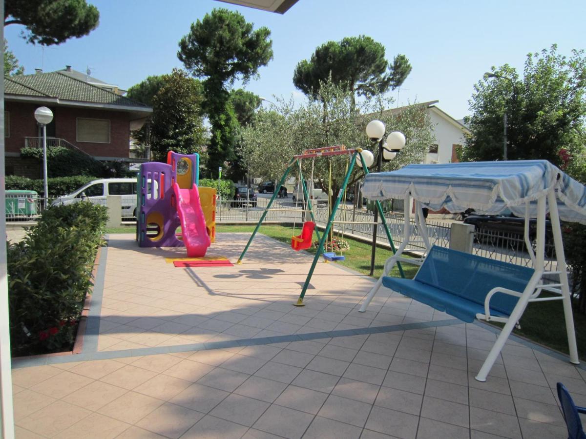 Residence Quadrifoglio Cervia Exterior foto